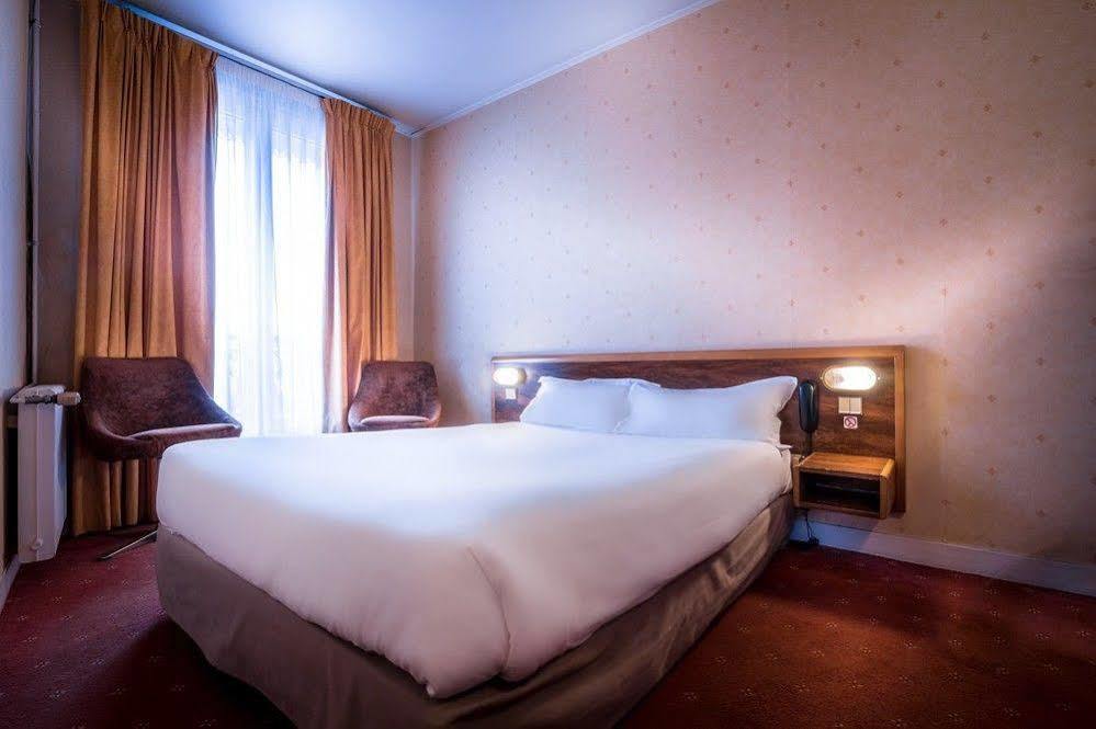 Hotel Moulin Vert Paris Exteriör bild